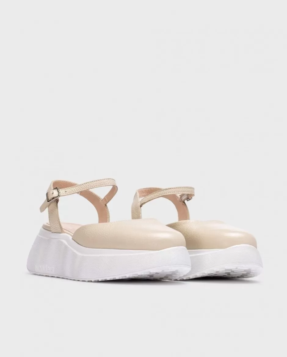 Platforms<Wonders Manila Shoe Cream